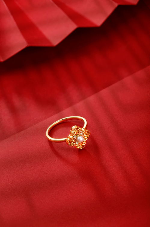 紅韻璀璨 珠寶首飾創意圖拍攝的藝術與靈感